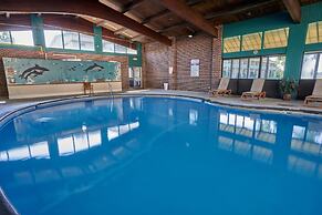 Riverview Inn & Suites