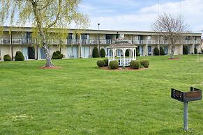 Riverview Inn & Suites