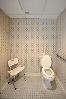 Riverview Inn & Suites