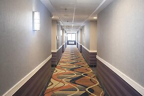 Riverview Inn & Suites
