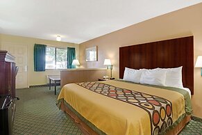 Super 8 by Wyndham Universal City