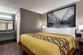 Super 8 by Wyndham Universal City