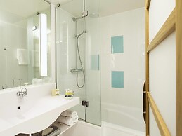 Novotel Manchester West