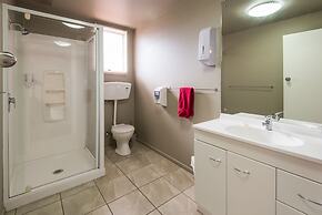 Manuka Crescent Motel