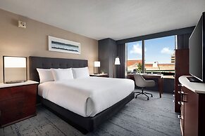 Hotel Champlain Burlington, Curio Collection by Hilton