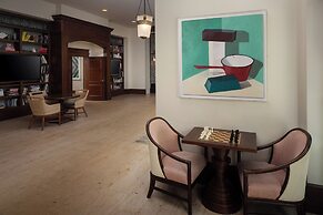 The Alfond Inn