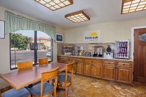 Days Inn by Wyndham Anaheim Near the Park