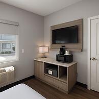 Travelodge by Wyndham LAX