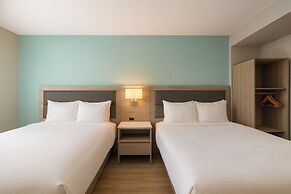 Travelodge by Wyndham LAX