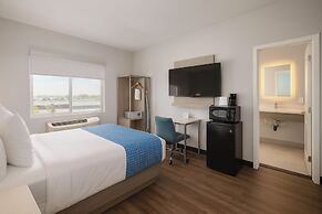 Travelodge by Wyndham LAX