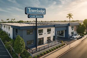 Travelodge by Wyndham LAX