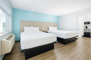 Travelodge by Wyndham LAX