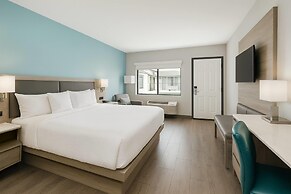 Travelodge by Wyndham LAX