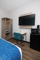 Travelodge by Wyndham LAX
