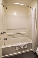 Travelodge by Wyndham LAX