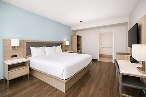 Travelodge by Wyndham LAX