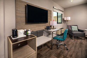 Travelodge by Wyndham LAX