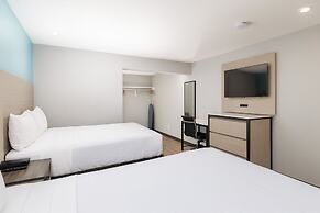 Travelodge by Wyndham LAX