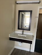 Econo Lodge Cherry Point