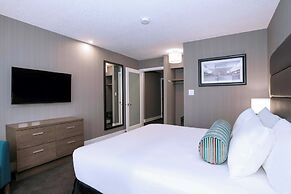Sandman Signature Calgary Downtown Hotel