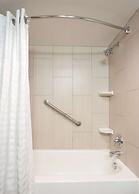 DoubleTree by Hilton Hotel Cleveland Downtown - Lakeside