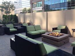 DoubleTree by Hilton Hotel Cleveland Downtown - Lakeside