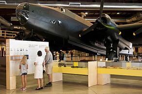 Ramada by Wyndham Belleville Harbourview Conference Centre