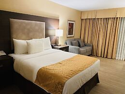 Ramada by Wyndham Belleville Harbourview Conference Centre