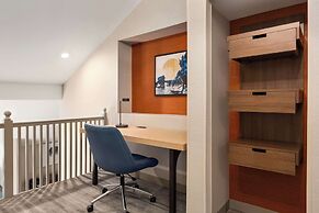 Hilton Garden Inn Monterey