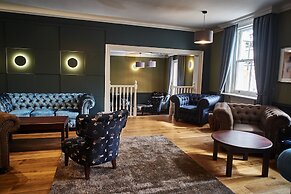 The Chequers Hotel
