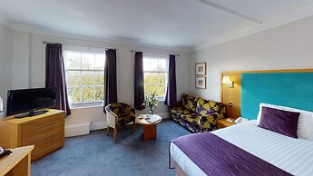 The Chequers Hotel