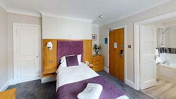 The Chequers Hotel