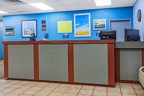 Days Inn by Wyndham Cambridge