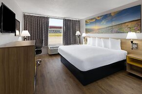 Days Inn by Wyndham Cambridge