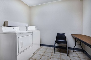 Days Inn by Wyndham Cambridge