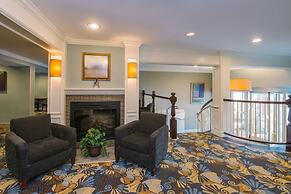 Holiday Inn Express & Suites Merrimack by IHG