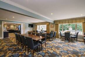 Holiday Inn Express & Suites Merrimack by IHG