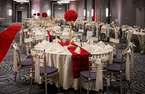 Holiday Inn Chicago Nw Crystal Lk Conv Ctr by IHG