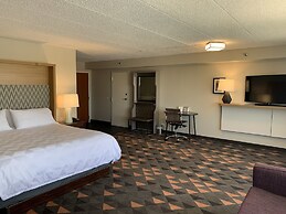 Holiday Inn Chicago Nw Crystal Lk Conv Ctr by IHG