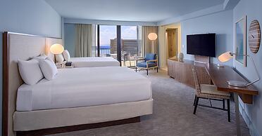 Hyatt Regency Waikiki Beach Resort & Spa