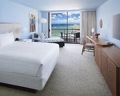 Hyatt Regency Waikiki Beach Resort & Spa