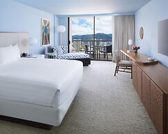 Hyatt Regency Waikiki Beach Resort & Spa
