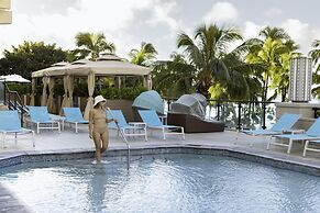 Hyatt Regency Waikiki Beach Resort & Spa