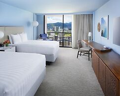Hyatt Regency Waikiki Beach Resort & Spa