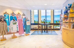 Hyatt Regency Waikiki Beach Resort & Spa