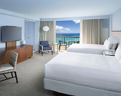 Hyatt Regency Waikiki Beach Resort & Spa