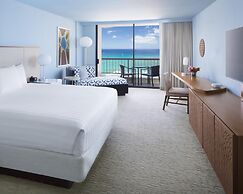 Hyatt Regency Waikiki Beach Resort & Spa