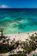 Hyatt Regency Waikiki Beach Resort & Spa