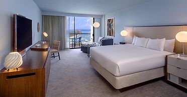 Hyatt Regency Waikiki Beach Resort & Spa