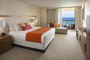 Hyatt Regency Waikiki Beach Resort & Spa